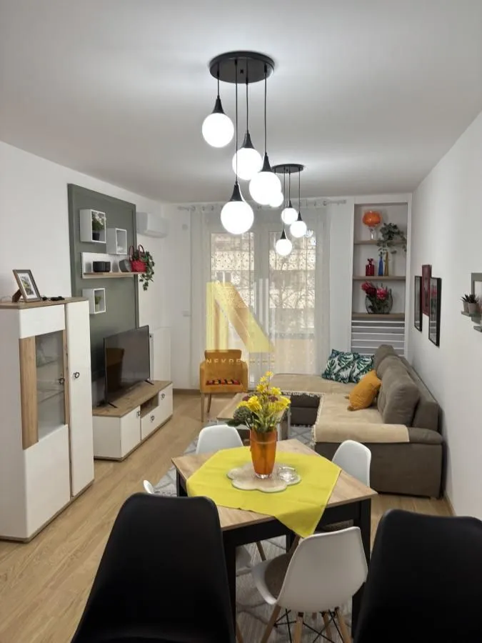 Izdavanje, dvosoban stan, 50m², Podbara, Novi Sad Sve Podlokacije