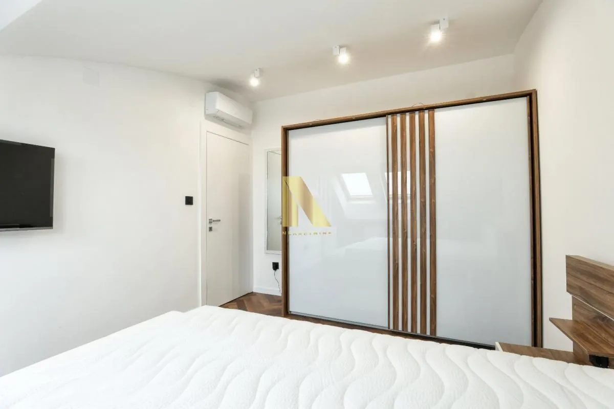 Izdavanje, četvorosoban stan, 100m², Petrovaradin, Novi Sad
