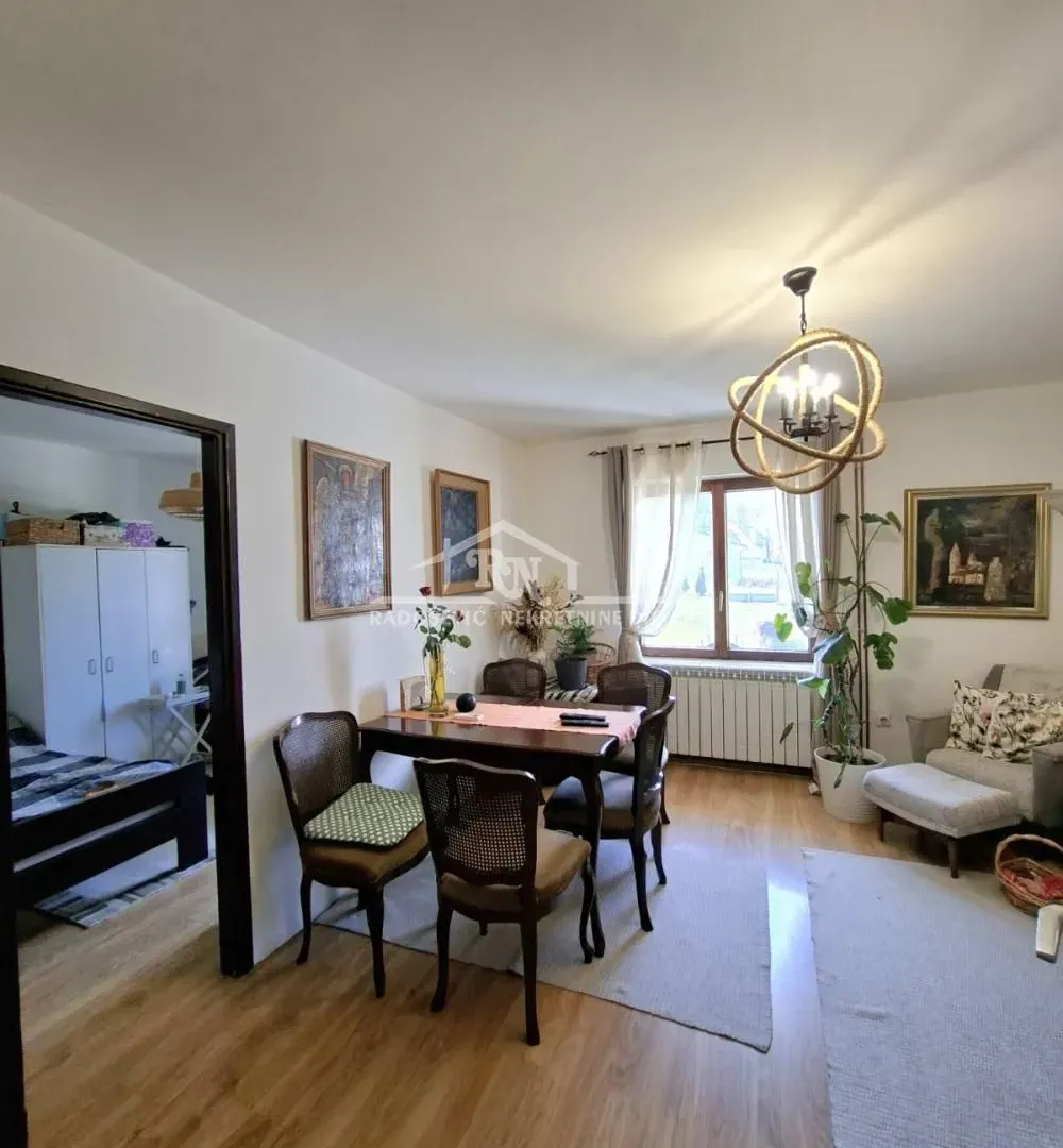 Sale, house, 208m², Voždovac Sve Podlokacije, Beograd