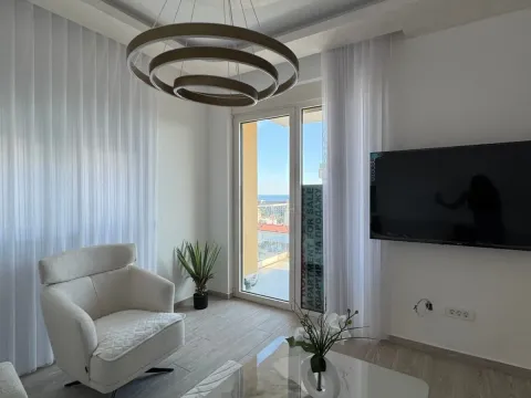 Sale, two bedroom apartment, 74m², Bečići, Budva - image 2