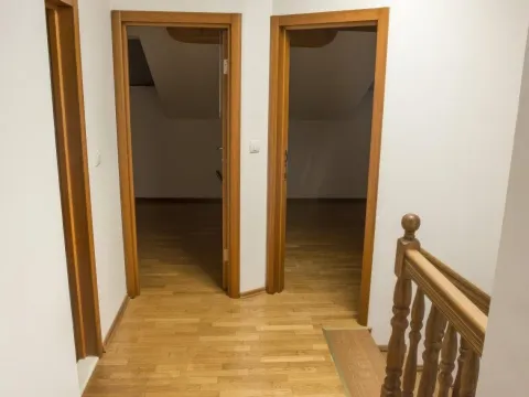Sale, four bedroom apartment, 115m², Rozino, Budva - image 4