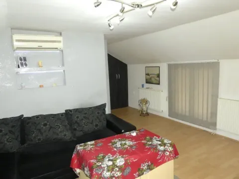 Sale, house, 187m², Industrijska zona, Jagodina - image 8