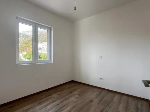 Sale, two bedroom apartment, 54m², Petrovac, Budva - image 9