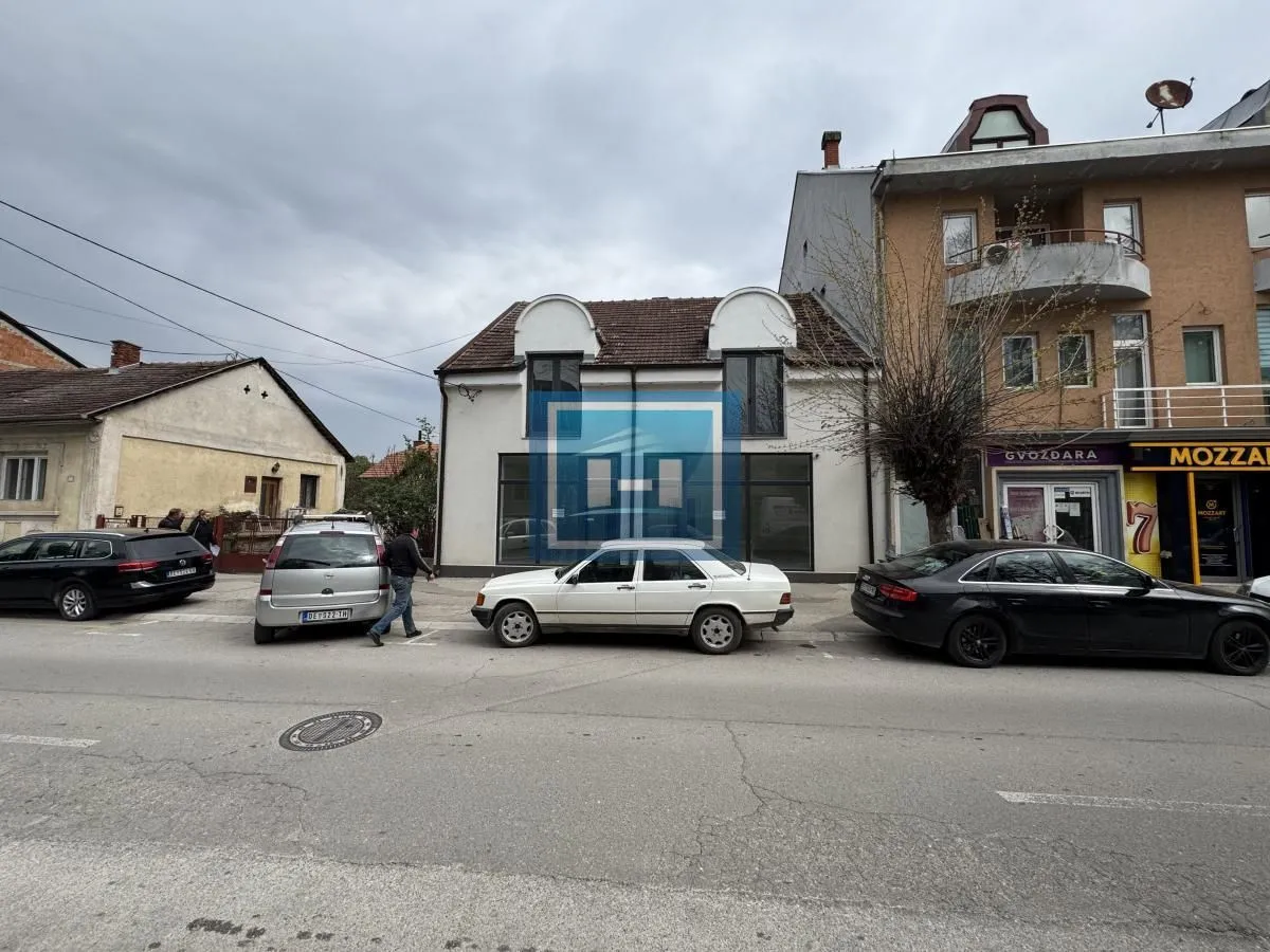 Rent, office space, 110m², Despotovac, Srbija