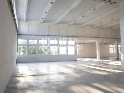 Izdavanje, poslovni prostor, 3000m², Karaburma, Palilula Sve Podlokacije - image 9