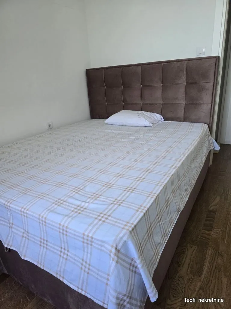 Izdavanje, dvosoban stan, 44m², Zvezdara, Zvezdara Sve Podlokacije