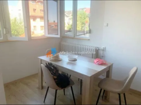 Izdavanje, dvosoban stan, 51m², Kalenić Pijaca, Vračar Sve Podlokacije - image 5