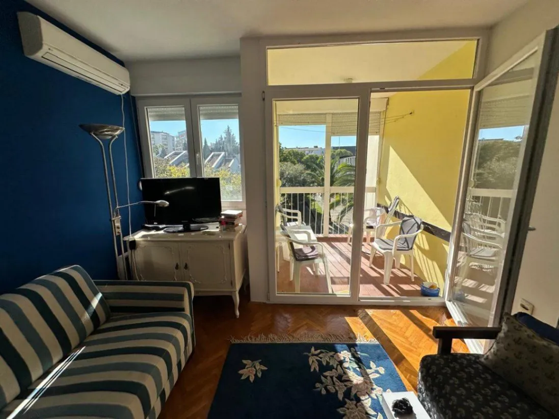 Sale, one bedroom apartment, 54m², Centar, Budva