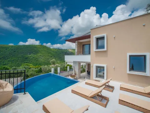 Sale, house, 170m², Bečići, Budva - image 2