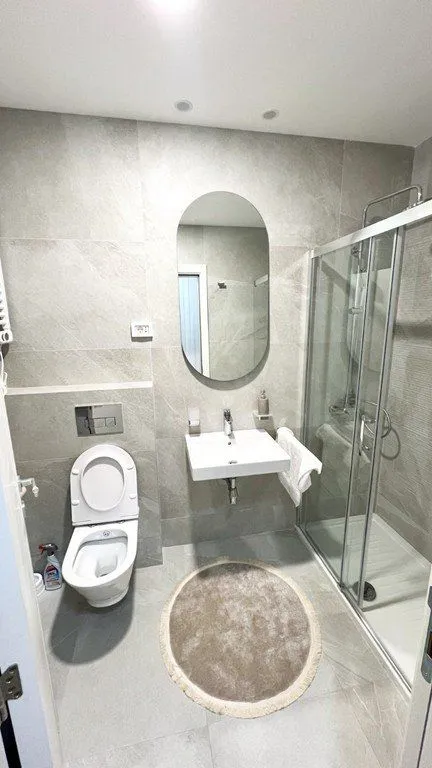 Izdavanje, jednosoban stan, 47m², Central Point, Podgorica