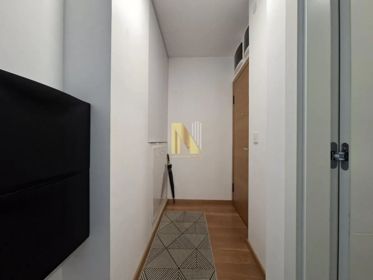 Izdavanje, jednosoban stan, 48m², Centar, Novi Sad