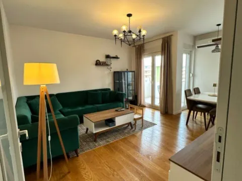 Izdavanje, dvosoban stan, 70m², Central Point, Podgorica - image 8