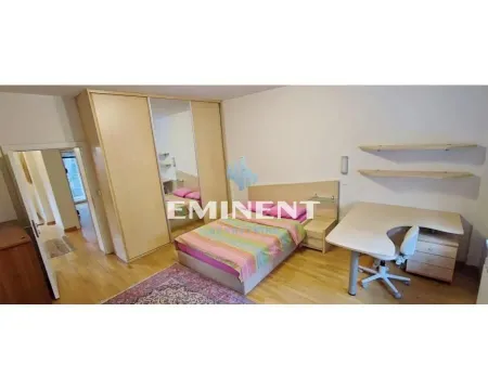 Rent, four bedroom apartment, 120m², Stari Grad, Beograd - image 11