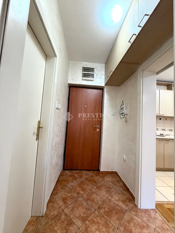 Rent, one bedroom apartment, 45m², Stari Aerodrom, Podgorica