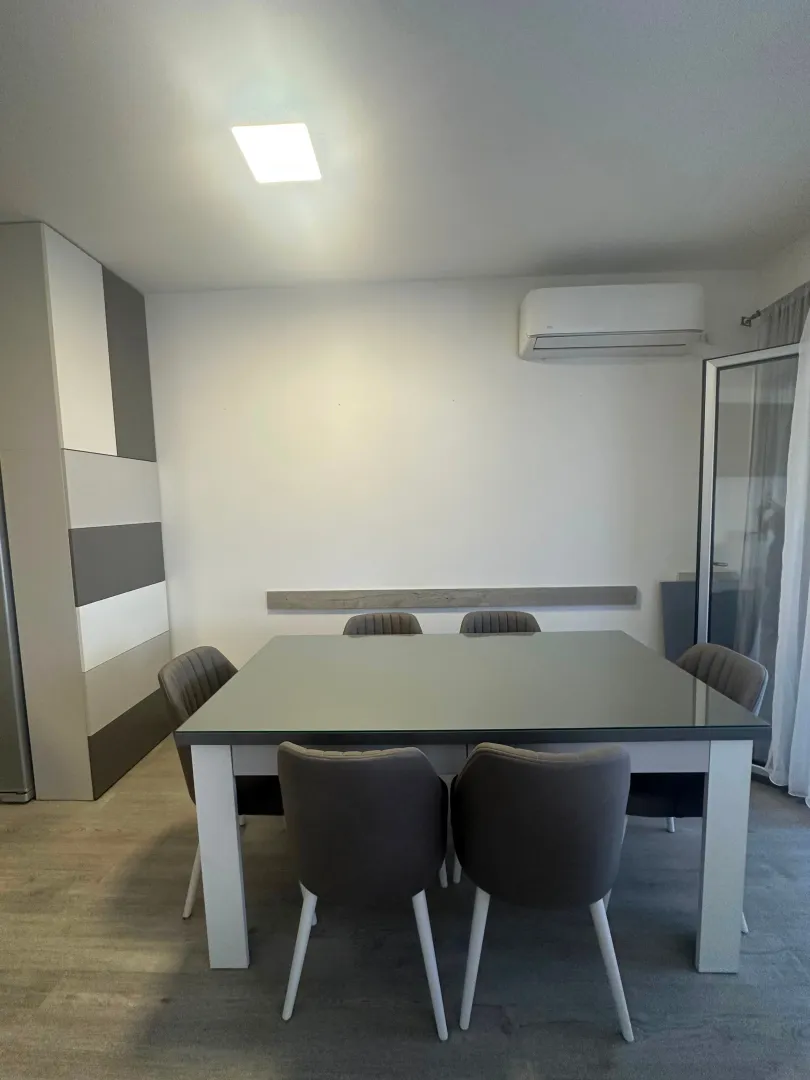 Rent, two bedroom apartment, 86m², Centar, Tivat