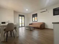 Izdavanje, kuća, 238m², Dobre Vode, Bar - image 1