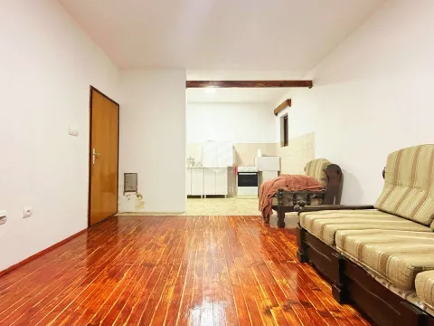 Prodaja, dvosoban stan, 70m², Momišići, Podgorica - image 2