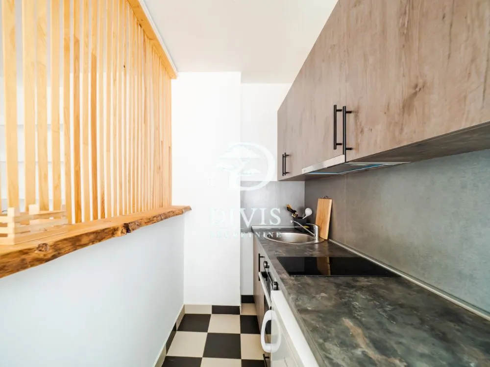 Prodaja, četvorosoban stan, 94m², Lion, Zvezdara Sve Podlokacije
