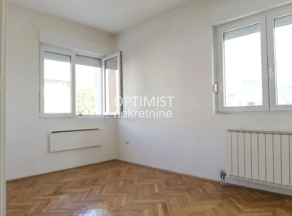 Sale, four bedroom apartment, 117m², Savski Venac, Beograd