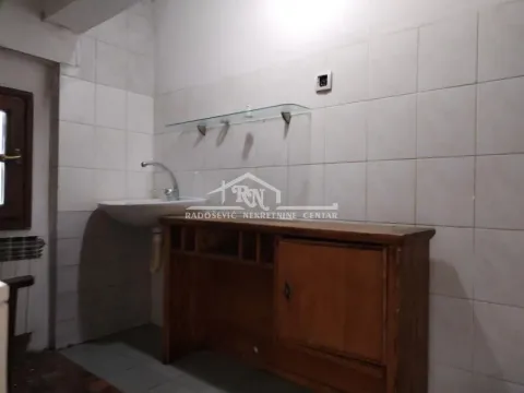 Izdavanje, dvosoban stan, 80m², Vračar Sve Podlokacije, Beograd - image 11