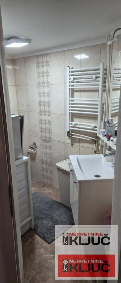 Prodaja, dvosoban stan, 52m², Centar, Novi Sad