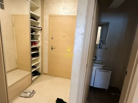 Prodaja, dvosoban stan, 71m², City Kvart, Podgorica - image 12