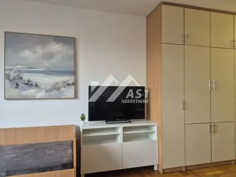 Izdavanje, stan, 28m², Grbavica, Novi Sad Sve Podlokacije - image 5