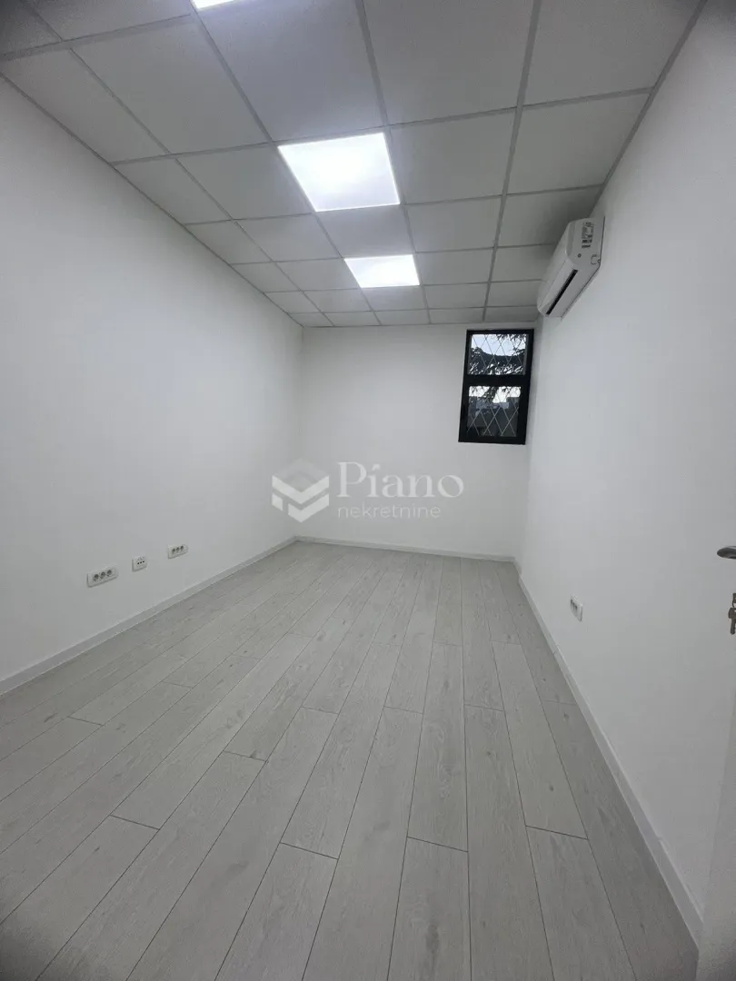 Rent, office space, 294m², Blok 5, Podgorica
