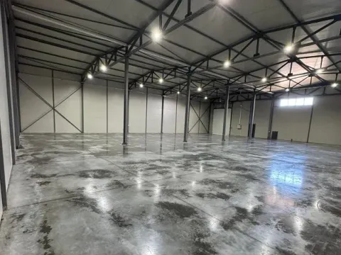 Izdavanje, poslovni prostor, 720m², Batajnica, Beograd - image 2