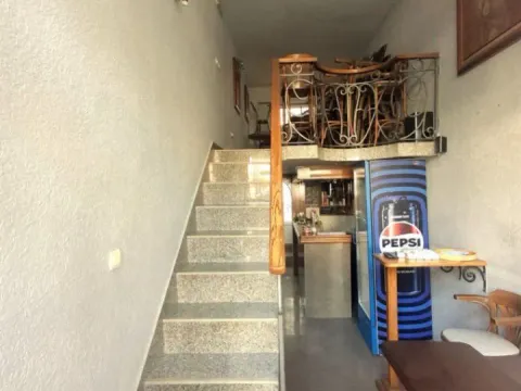 Izdavanje, poslovni prostor, 23m², Makedonsko naselje, Bar - image 2