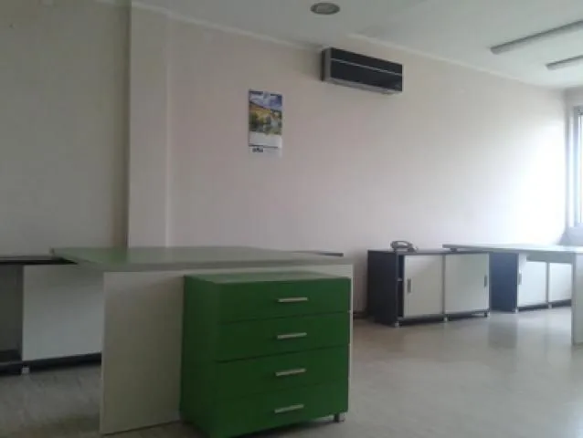 Rent, office space, 500m², Krnjaca, Palilula Sve Podlokacije