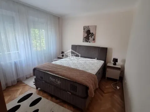 Izdavanje, trosoban stan, 73m², Novi Beograd Sve Podlokacije, Beograd - image 12