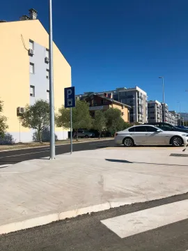 Rent, one bedroom apartment, 37m², Kruševac, Podgorica - image 12