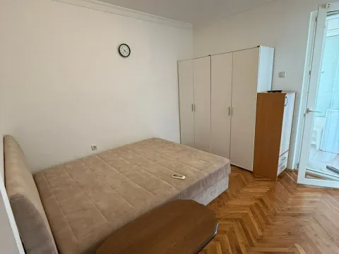 Rent, one bedroom apartment, 38m², Budva, Crna Gora - image 2