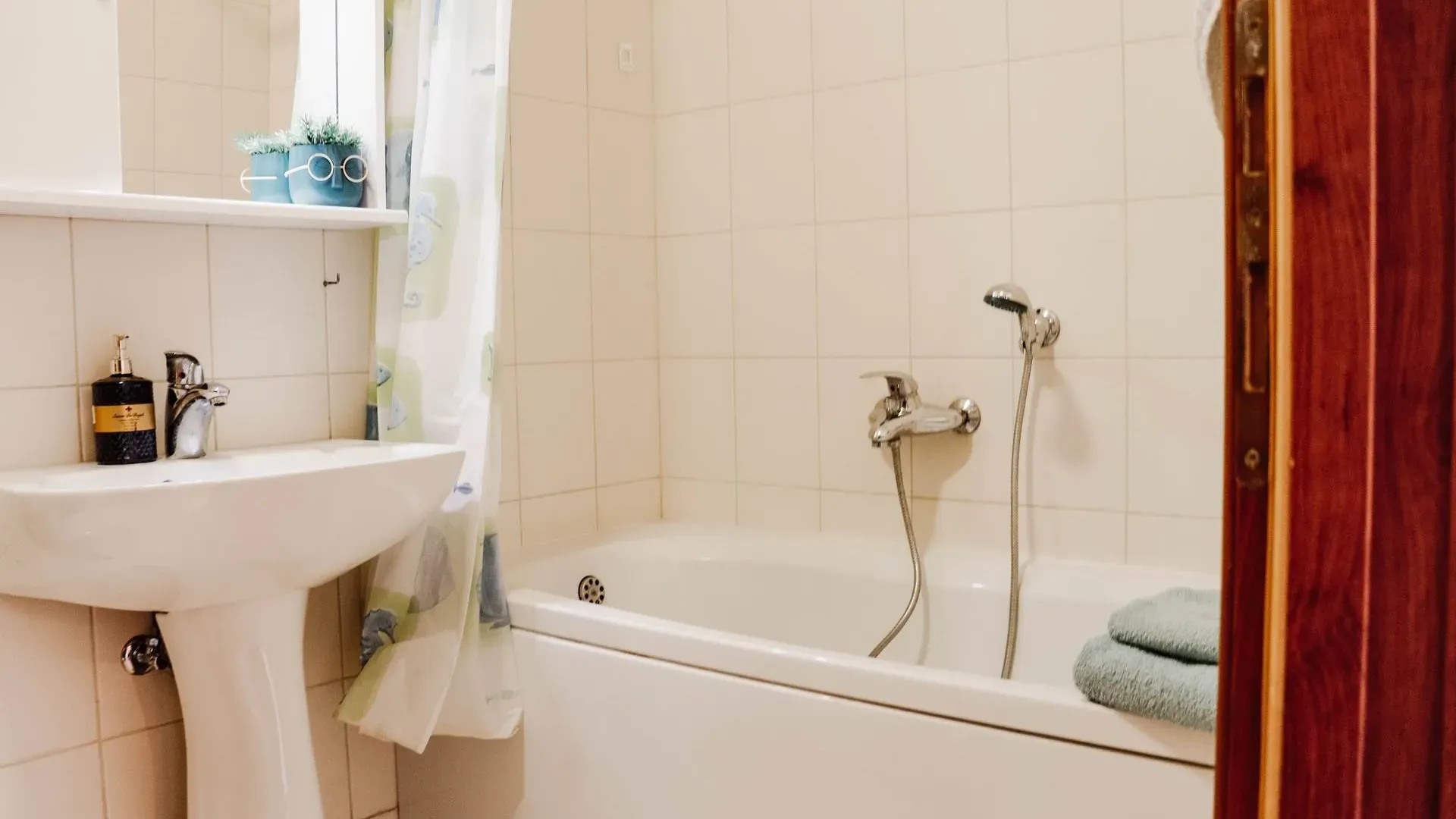 Sale, one bedroom apartment, 65m², Risan, Kotor