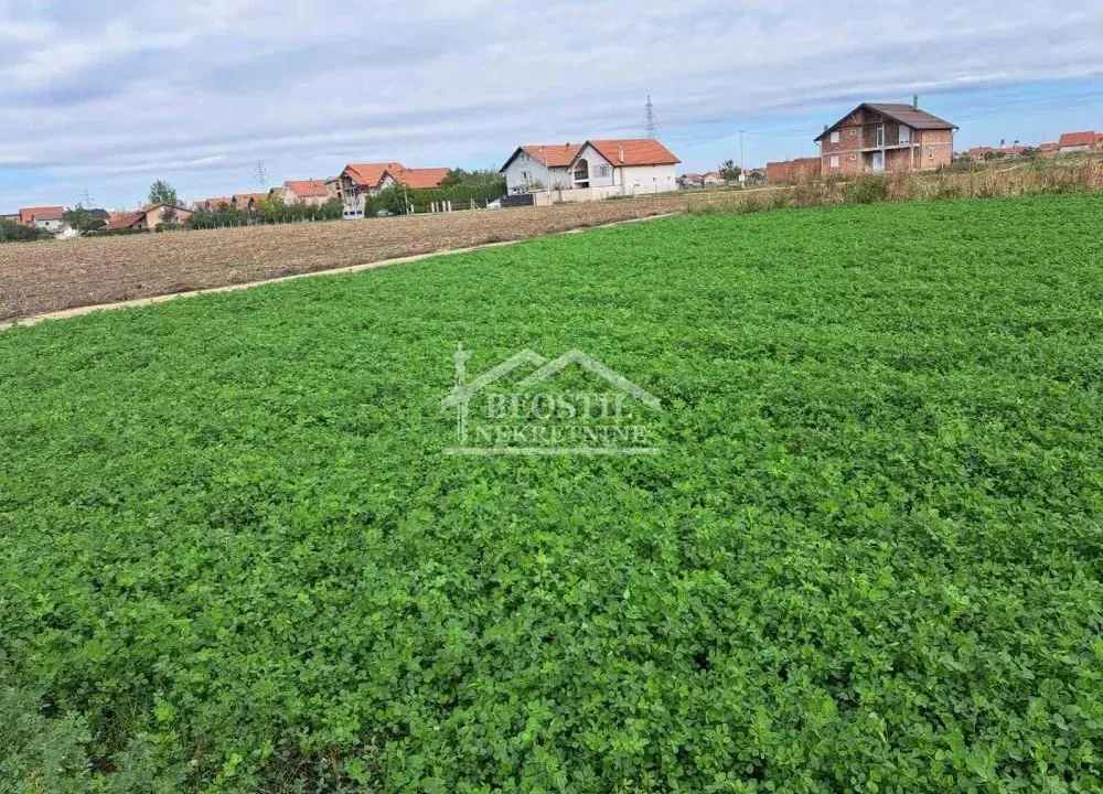 Prodaja, plac, Batajnica, Beograd