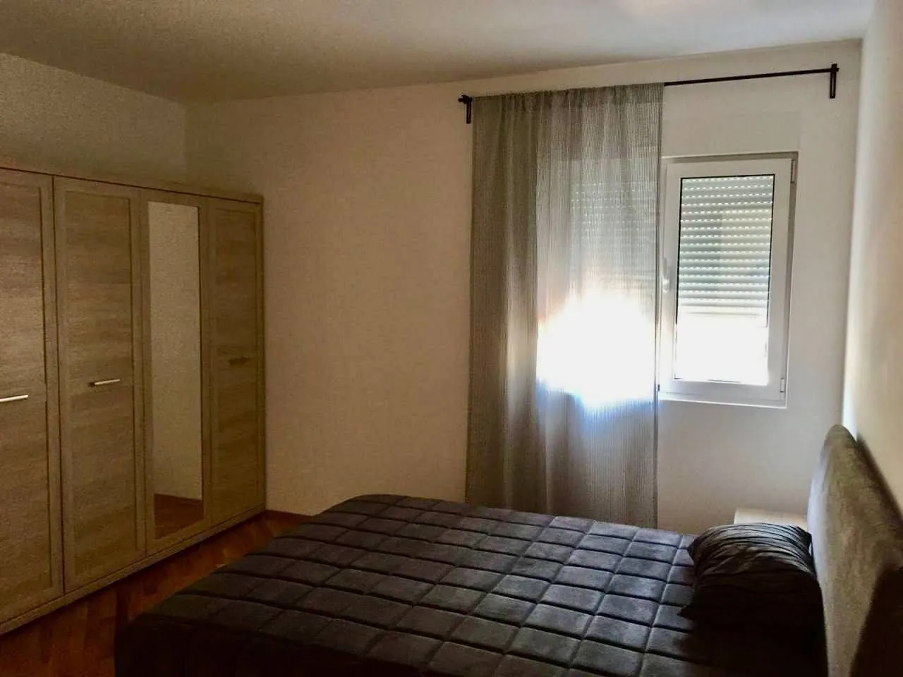 Izdavanje, jednosoban stan, 62m², Babilonija, Budva