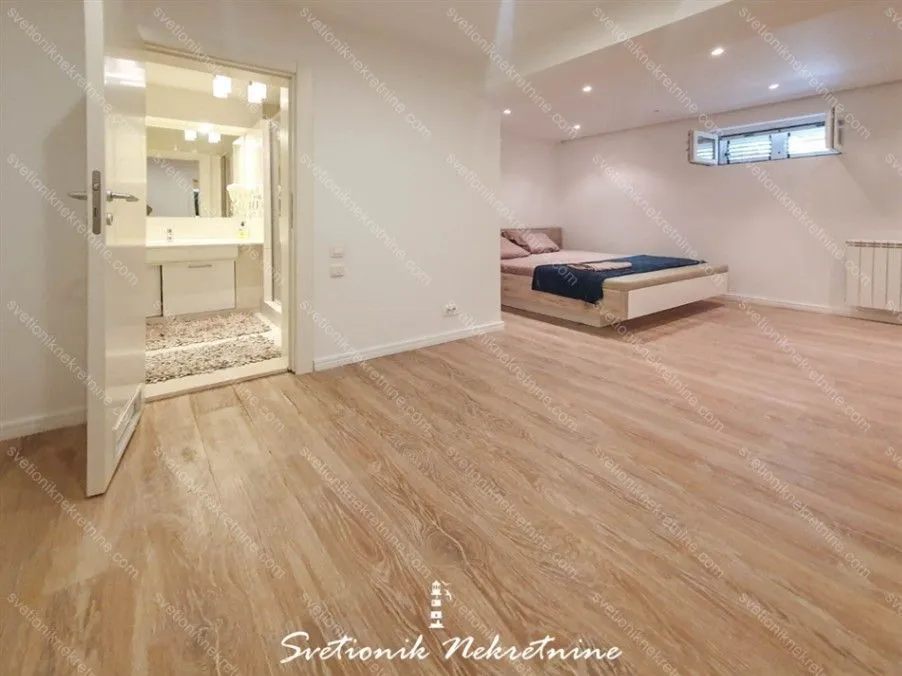 Prodaja, dvosoban stan, 93m², Porto Montenegro, Tivat