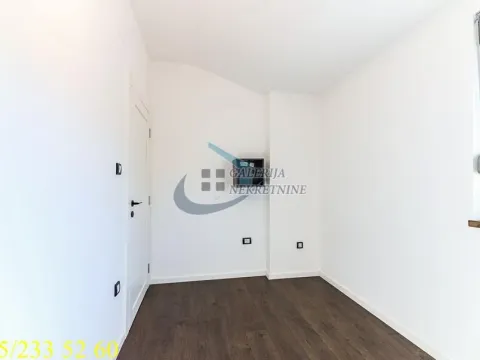 Rent, apartment, 195m², Banovo Brdo, Beograd - image 12