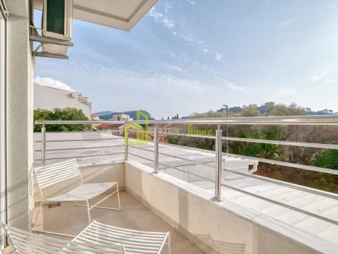 Sale, two bedroom apartment, 60m², Petrovac, Budva - image 10