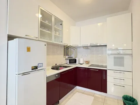 Rent, two bedroom apartment, 60m², City Kvart, Podgorica - image 2