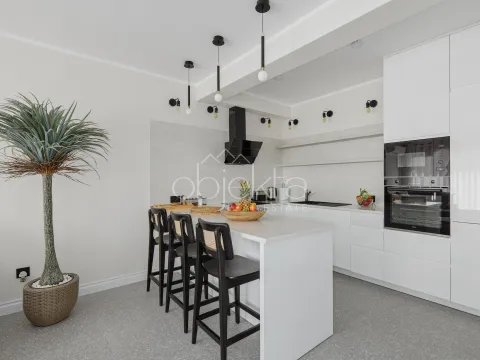 Izdavanje, stan, 93m², Tivat, Crna Gora - image 4