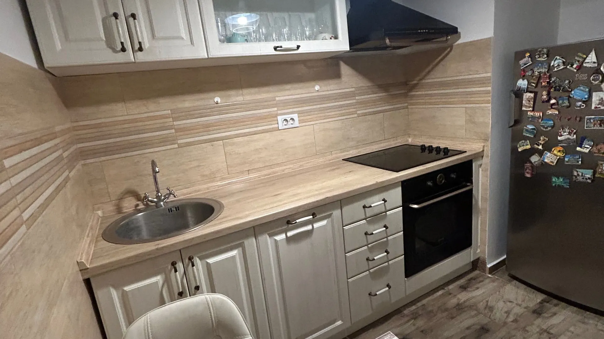 Izdavanje, jednosoban stan, 40m², Blok 5, Podgorica