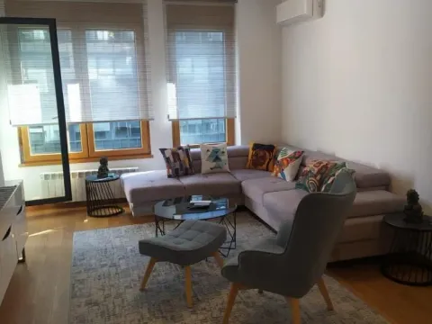 Stan in Novi Beograd Blok 65