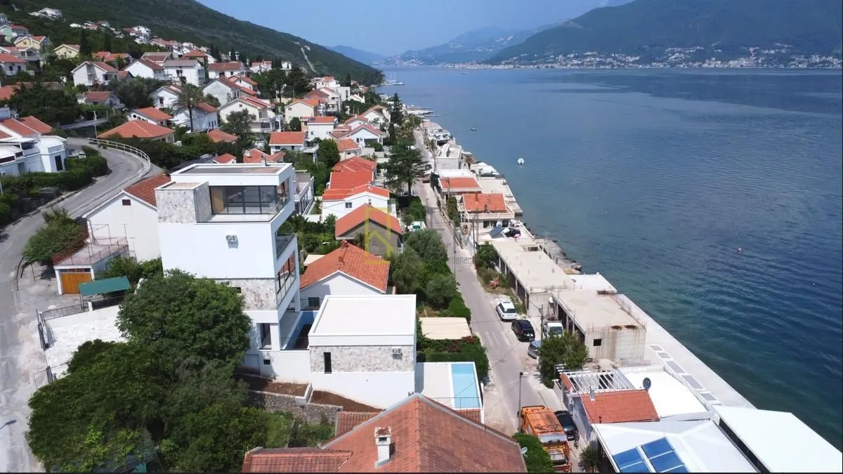 Prodaja, kuća, 200m², Krašići, Tivat