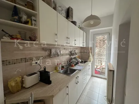 Rent, two bedroom apartment, 44m², Topličin venac, Beograd - image 10