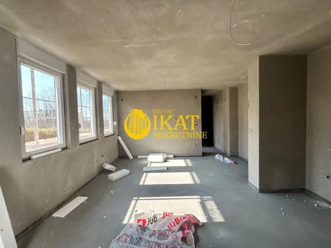 Stan in Zvezdara Sve Podlokacije