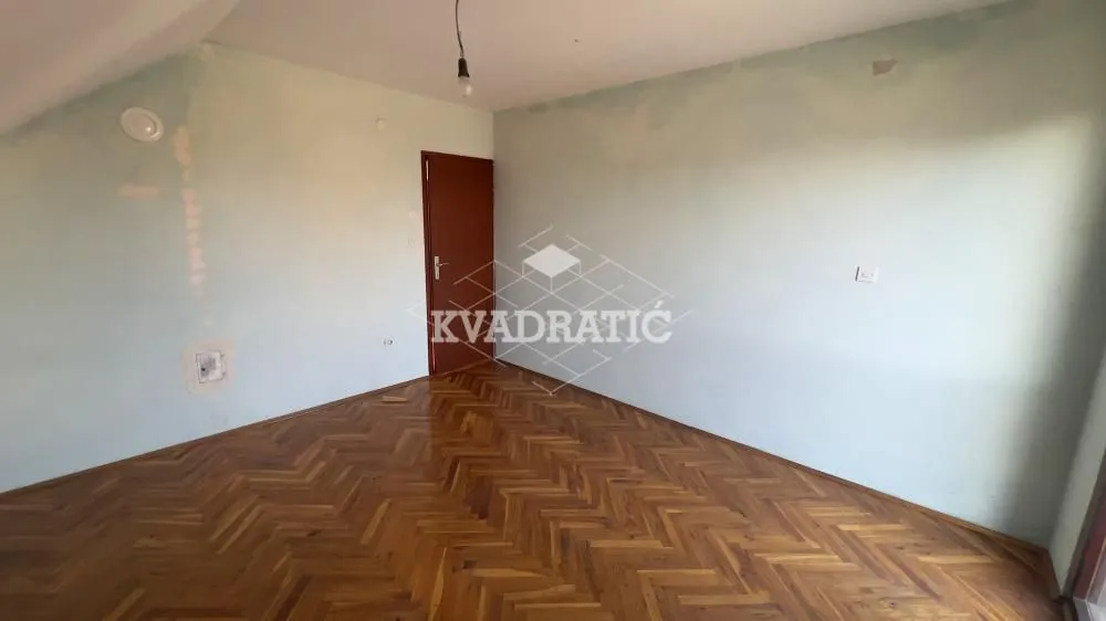 Prodaja, kuća, 209m², Arnajevo, Barajevo