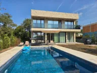 Rent, house, 250m², Višnjevo, Kotor - image 21