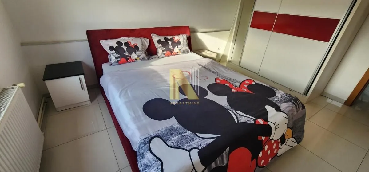 Izdavanje, trosoban stan, 60m², Petrovaradin, Novi Sad
